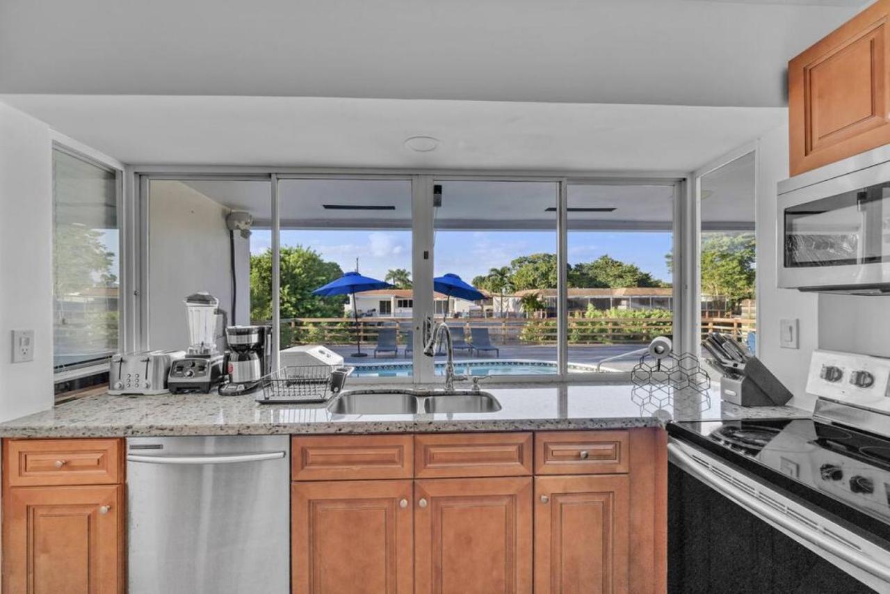Ferienhaus Waterfront Heated Pool